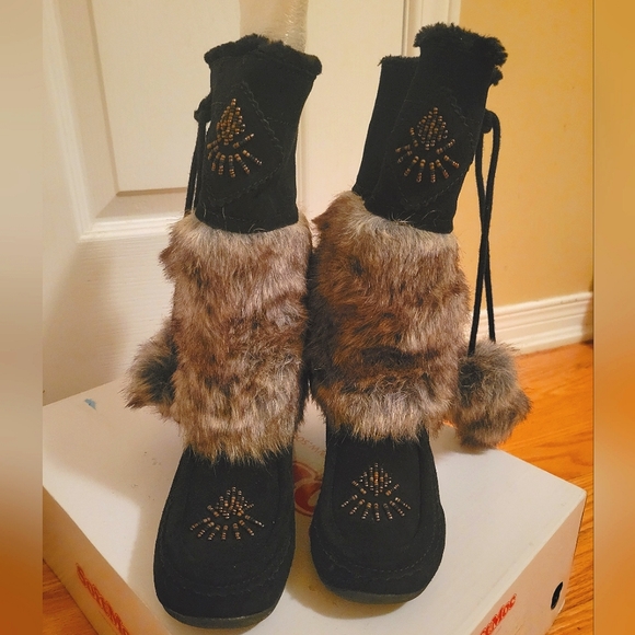 Shoes - Picture 2 of 2